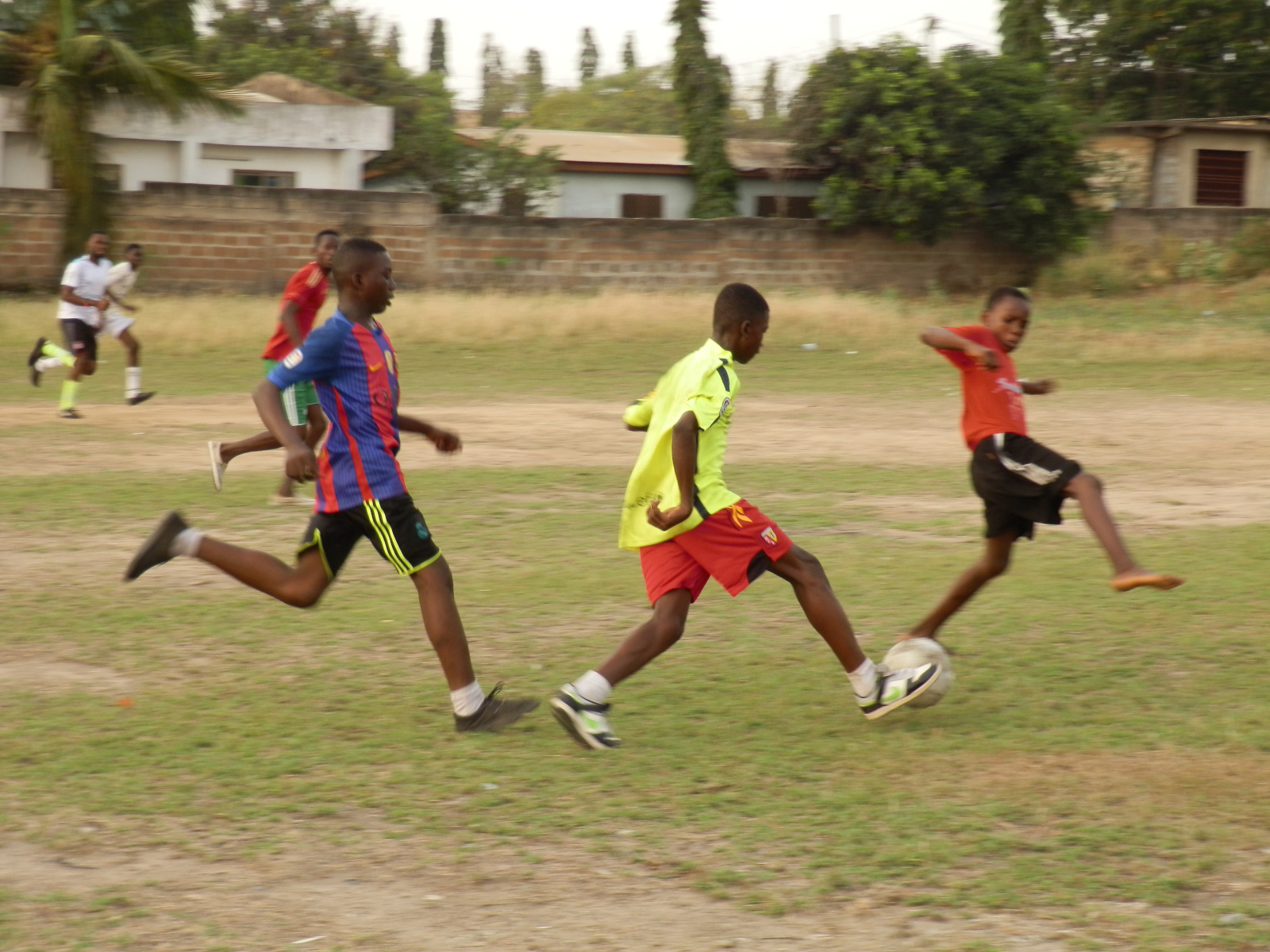 Fußball, der Garant für gute Laune bei den Kids Fußball, der Garant für gute Laune bei den Kids