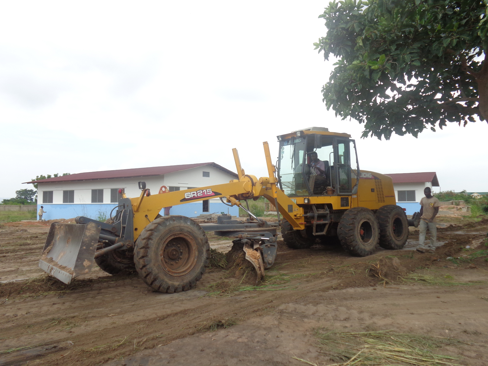 Erster Ausbau 2013 - Natürlich wurden dabei schwere Maschinen genutztz Erster Ausbau 2013 - Natürlich wurden dabei schwere Maschinen genutztz